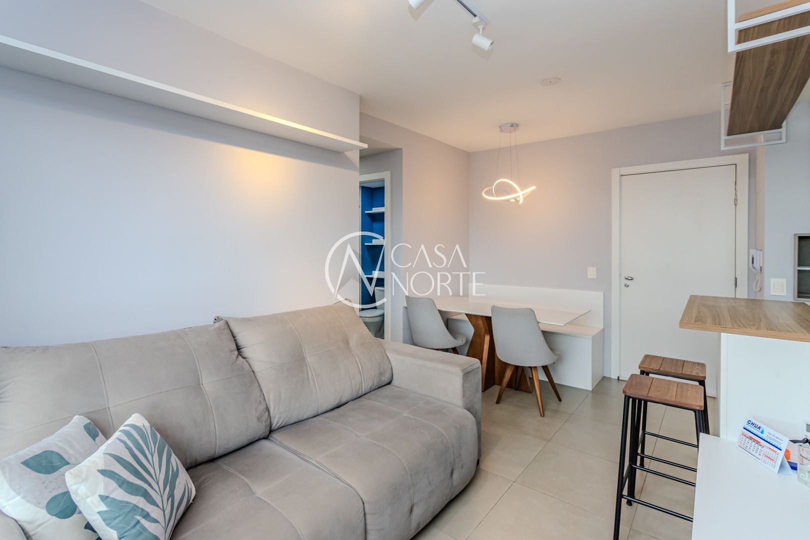 Apartamento à venda com 2 quartos, 52m², 1 suíte, 1 vaga, Rua Guadalupe no bairro Jardim Lindóia em Porto Alegre