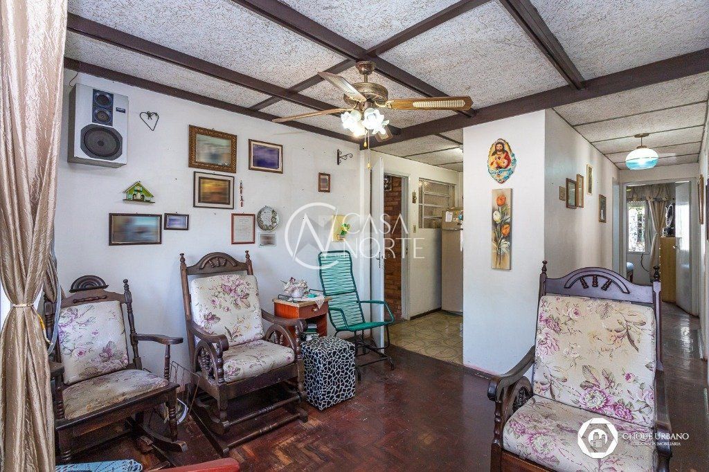 Casa à venda com 4 quartos, 93m², 1 suíte, 4 vagas, Rua Ledo Guimaraes Mariante no bairro Jardim Leopoldina em Porto Alegre