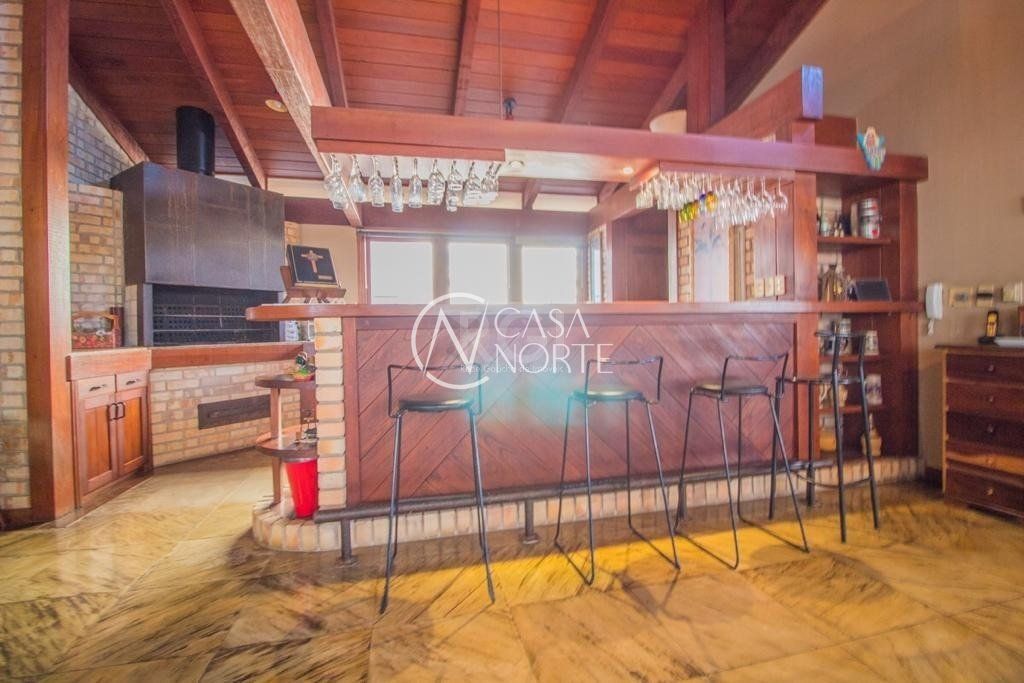 Duplex à venda com 5 quartos, 670m², 2 suítes, 2 vagas, Avenida Encantado no bairro Petrópolis em Porto Alegre