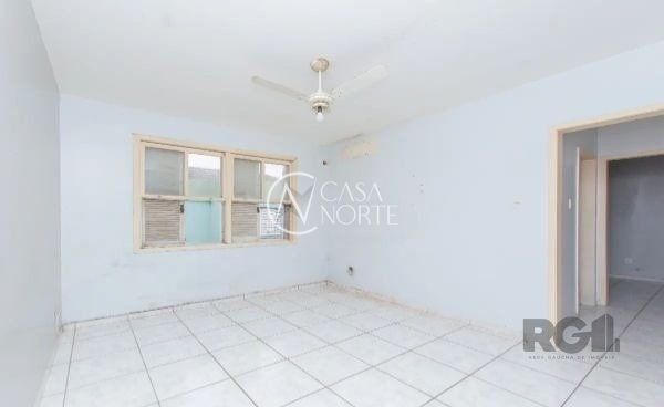 Apartamento à venda com 2 quartos, 55m², 1 vaga, Rua Orfanotrófio no bairro Teresópolis em Porto Alegre