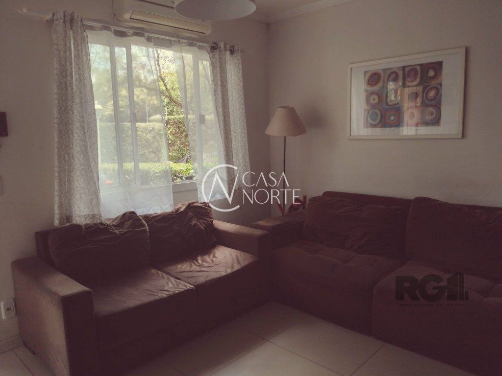 Casa de Condomínio à venda com 2 quartos, 76m², 1 vaga, Rua Engenheiro Frederico Dahne no bairro Sarandi em Porto Alegre