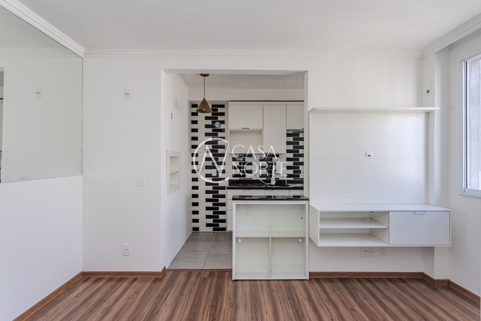 Apartamento à venda com 2 quartos, 42m², 1 vaga, Alameda Três de Outubro no bairro Sarandi em Porto Alegre