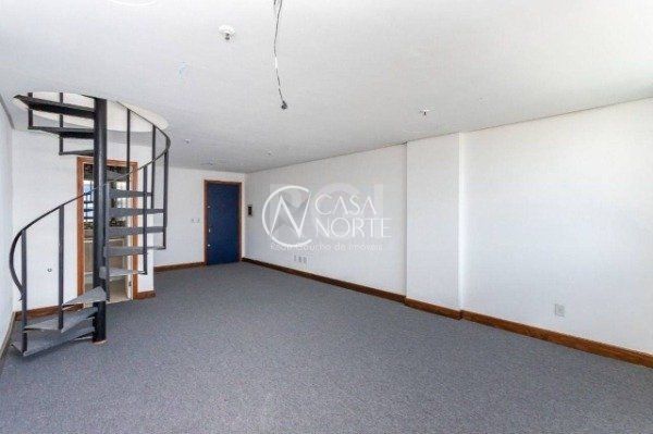 Sala Comercial à venda com 2 quartos, 132m², 2 vagas, Avenida Carlos Gomes no bairro Petrópolis em Porto Alegre