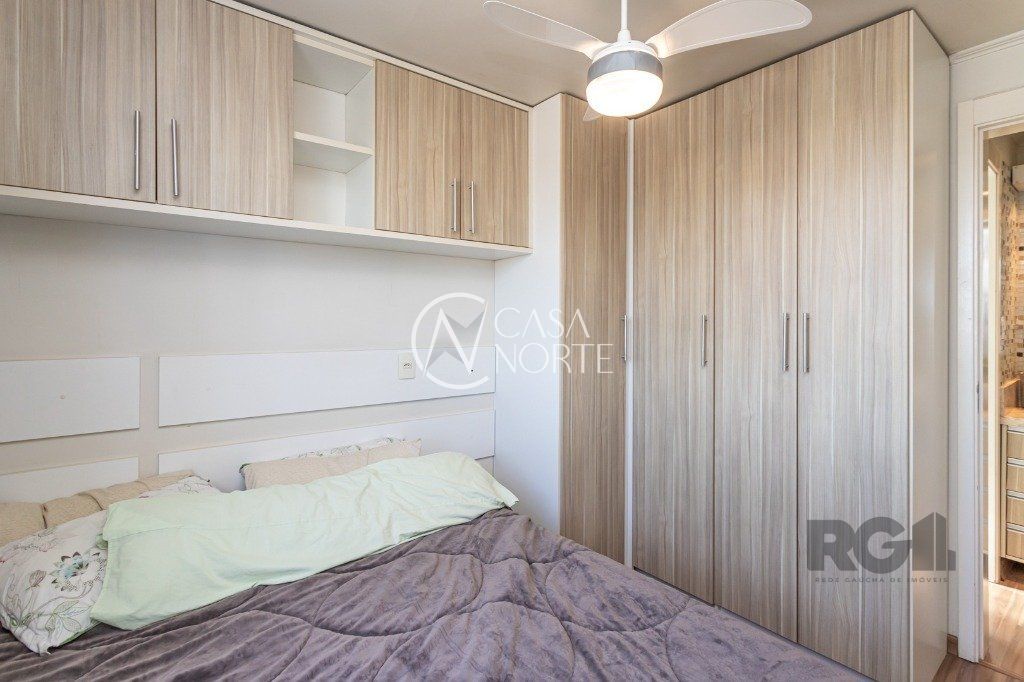 Apartamento à venda com 2 quartos, 47m², 1 vaga, Rua Gabriel Franco da Luz no bairro Sarandi em Porto Alegre