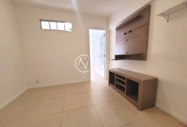 Apartamento à venda com 1 quarto, 27m², Rua dos Andradas no bairro Centro Histórico em Porto Alegre