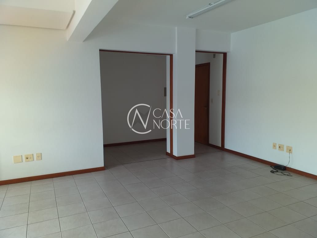 Sala Comercial à venda com 1 quarto, 44m², 1 vaga, Rua Jari no bairro Passo da Areia em Porto Alegre