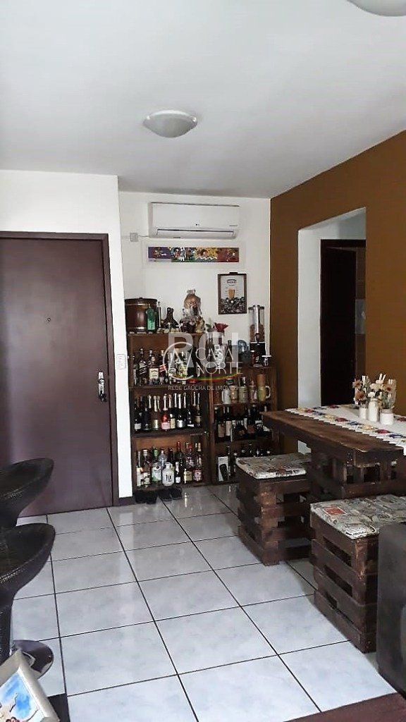 Apartamento à venda com 2 quartos, 59m², 1 vaga, Avenida Engenheiro Francisco Rodolfo Simch no bairro Sarandi em Porto Alegre