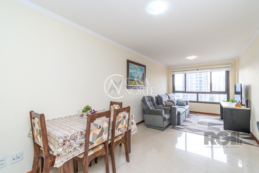 Apartamento à venda com 2 quartos, 72m², 1 suíte, 2 vagas, Rua Itapeva no bairro Passo da Areia em Porto Alegre