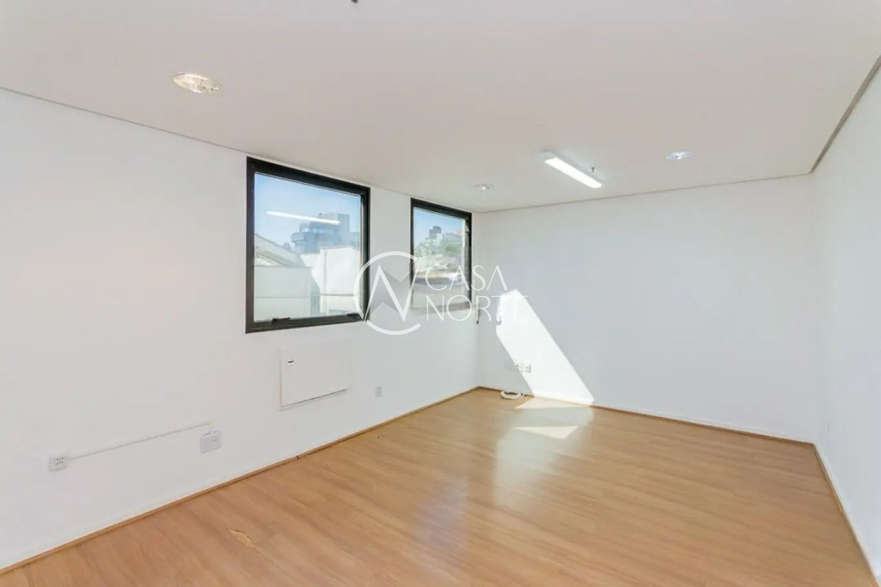 Sala Comercial à venda com 1 quarto, 24m², Avenida Goethe no bairro Rio Branco em Porto Alegre