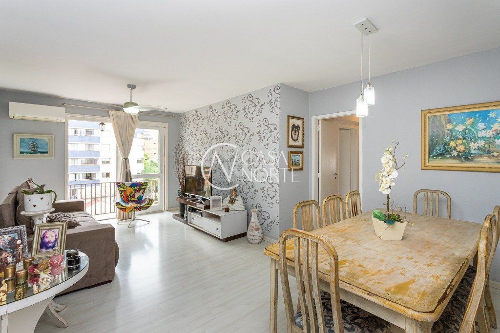 Apartamento à venda com 3 quartos, 121m², 1 suíte, 1 vaga, Rua Marcelo Gama no bairro São João em Porto Alegre