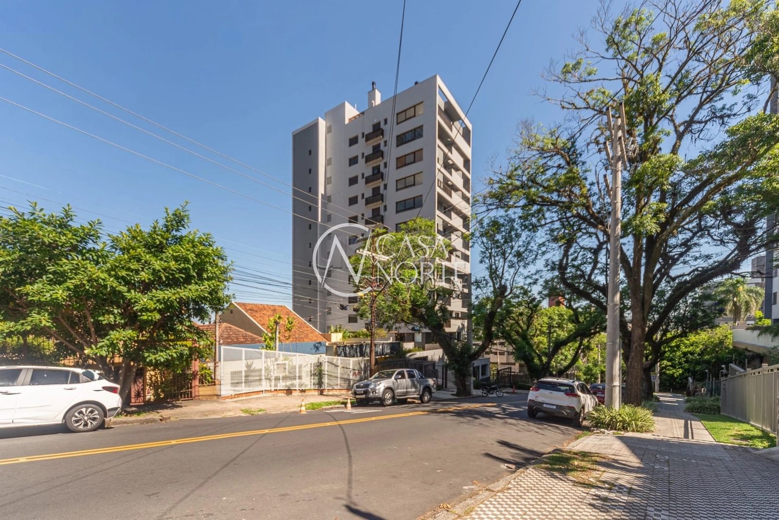 Apartamento à venda com 2 quartos, 70m², 1 suíte, 1 vaga, Santa Cecília no bairro Rio Branco em Porto Alegre