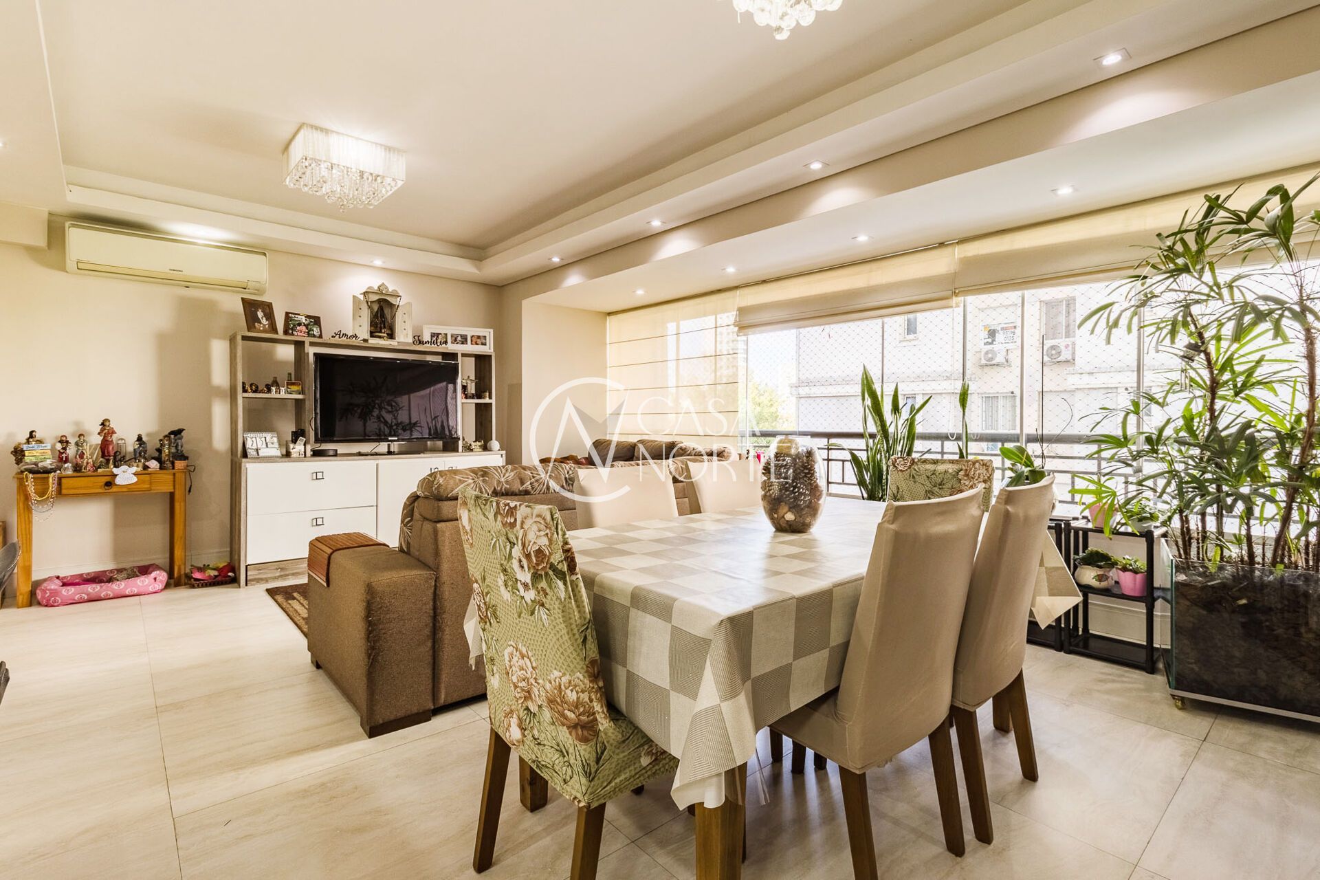 Apartamento à venda com 3 quartos, 105m², 1 suíte, 2 vagas, Rua Jari no bairro Passo da Areia em Porto Alegre