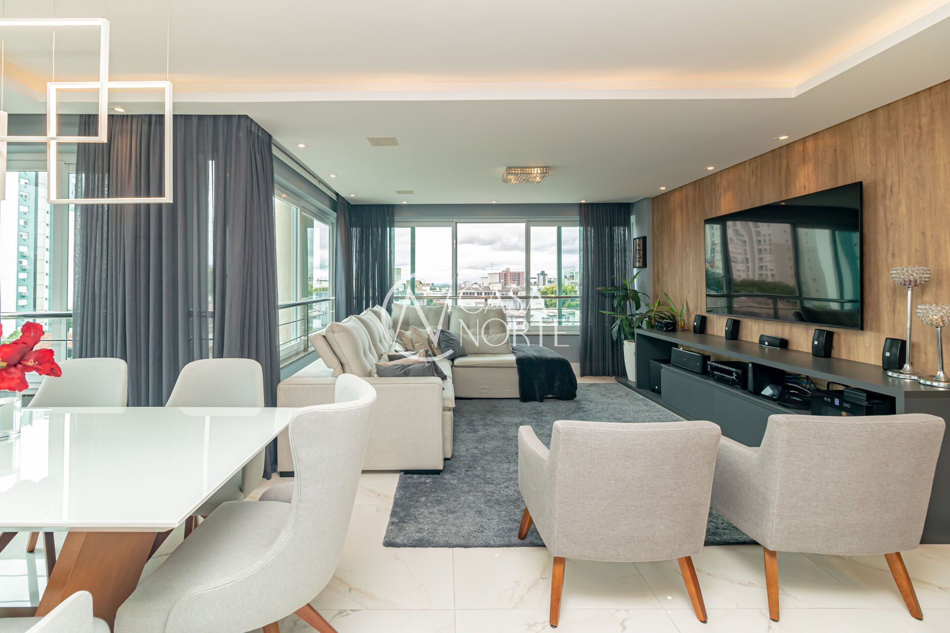 Apartamento à venda com 3 quartos, 105m², 1 suíte, 3 vagas, Rua General Pedro Bittencourt no bairro Boa Vista em Porto Alegre