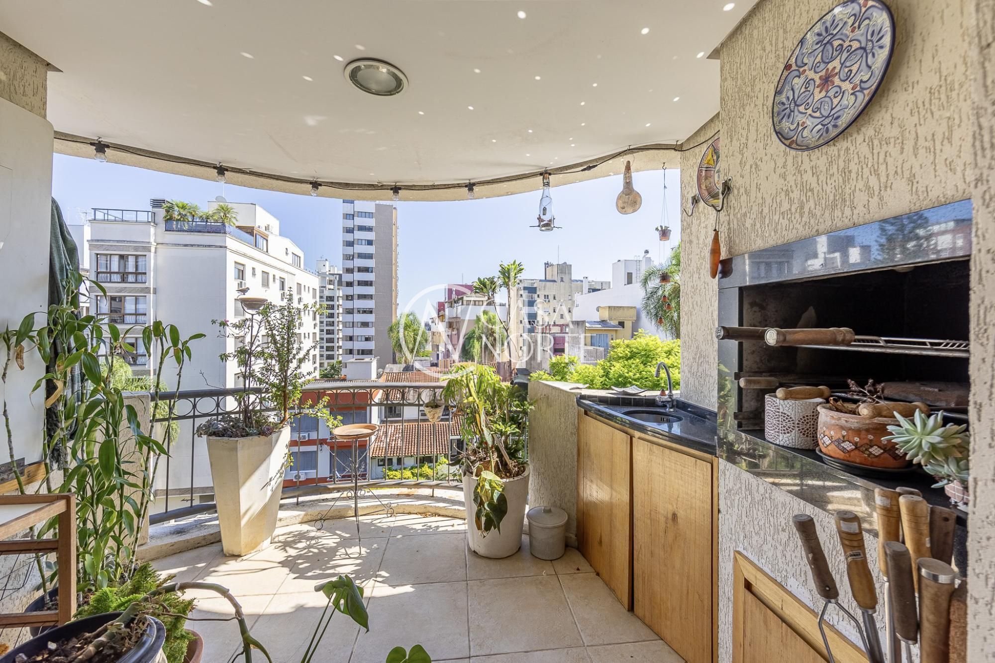 Apartamento à venda com 2 quartos, 83m², 1 suíte, 1 vaga, Rua Pedro Ivo no bairro Mont Serrat em Porto Alegre