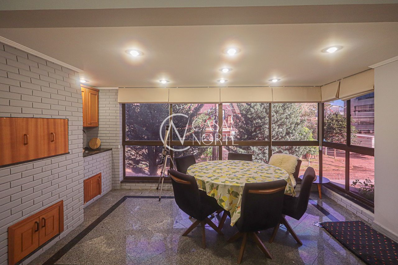 Apartamento à venda com 3 quartos, 117m², 1 suíte, 1 vaga, Rua Irmão Augusto no bairro Jardim Lindóia em Porto Alegre