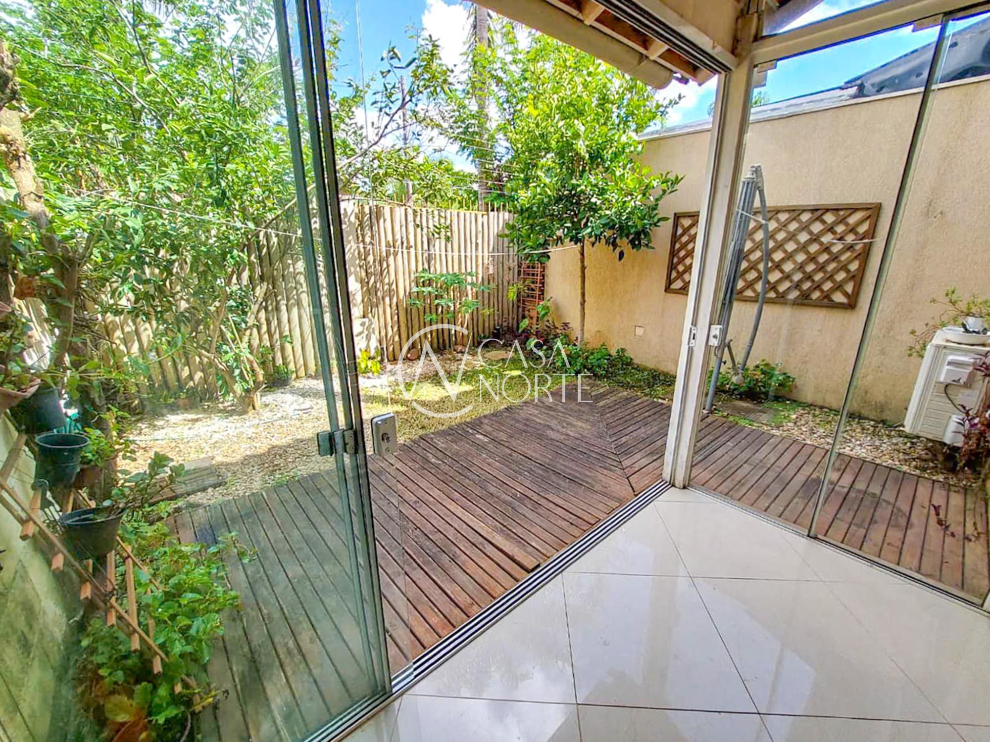 Casa de Condomínio à venda com 3 quartos, 147m², 1 suíte, 2 vagas, Avenida Willy Eugênio Fleck no bairro Sarandi em Porto Alegre