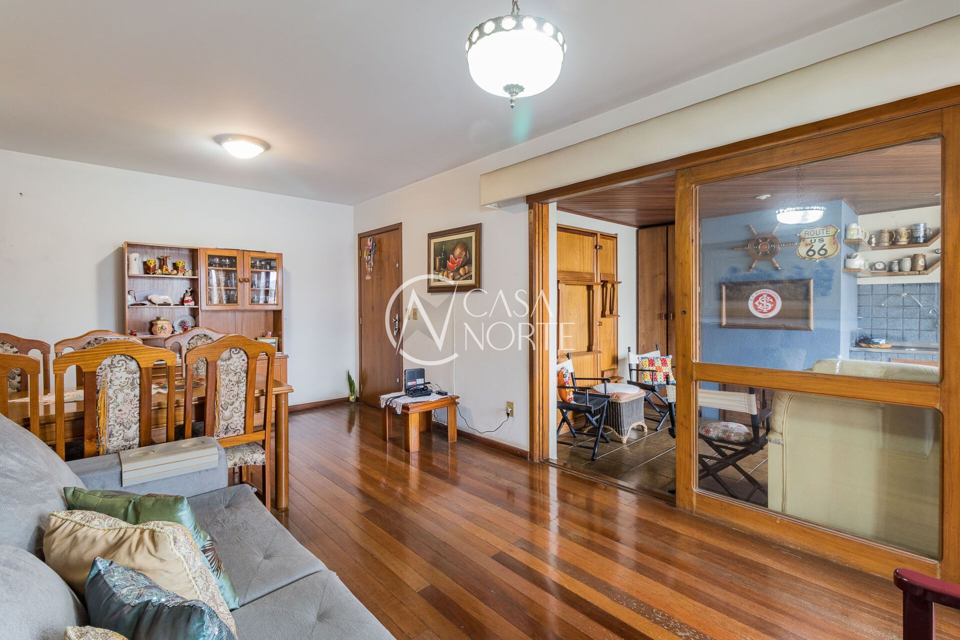 Apartamento à venda com 3 quartos, 137m², 1 suíte, 2 vagas, Rua Guadalupe no bairro Jardim Lindóia em Porto Alegre