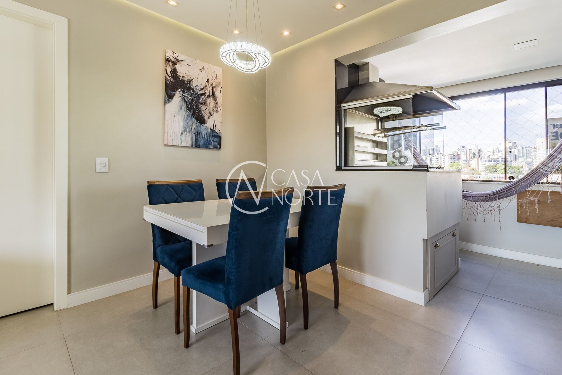 Apartamento à venda com 3 quartos, 102m², 1 suíte, 1 vaga, Rua Vicente da Fontoura no bairro Rio Branco em Porto Alegre