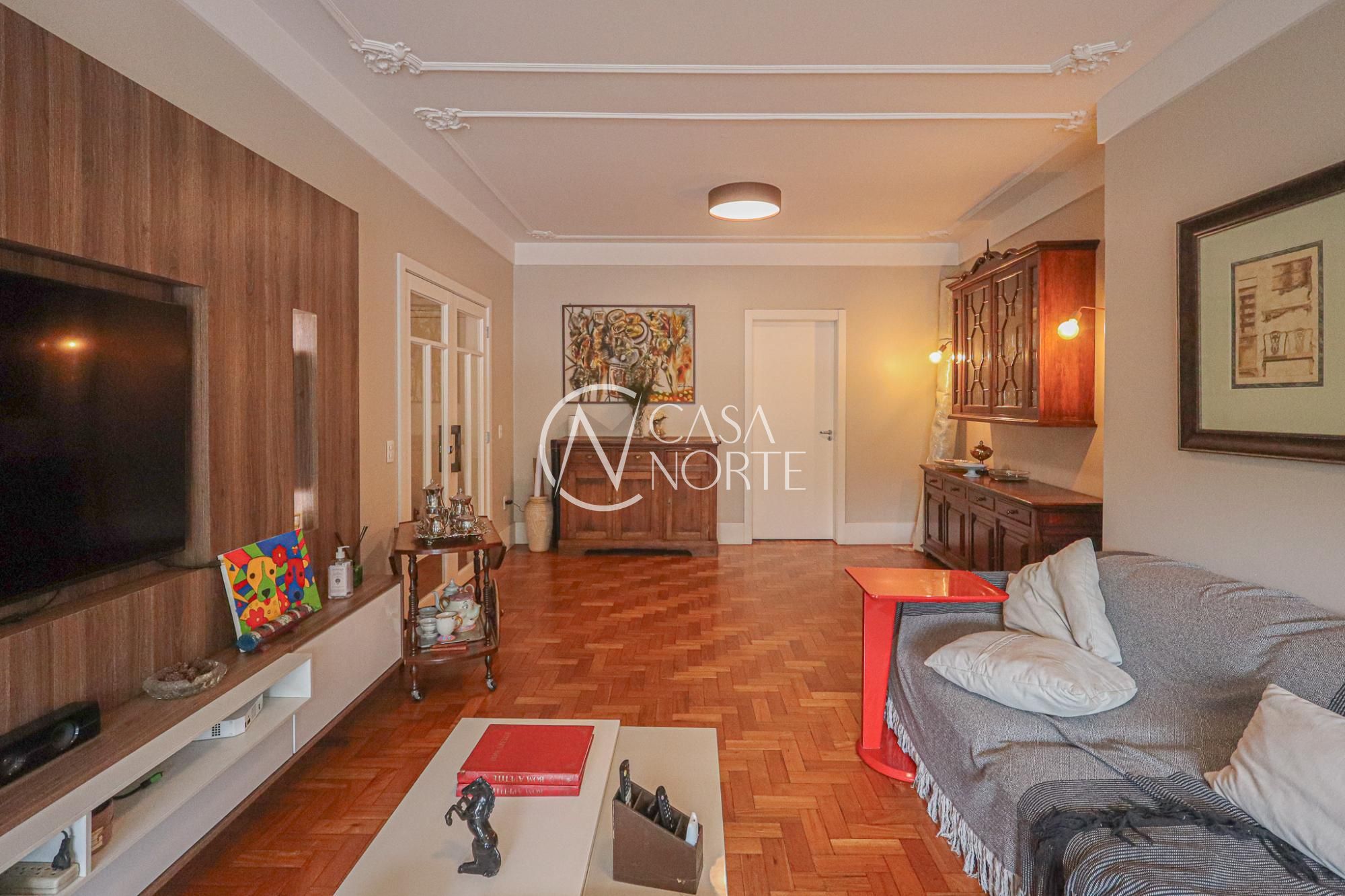 Apartamento Garden à venda com 3 quartos, 131m², 1 vaga, Rua da República no bairro Cidade Baixa em Porto Alegre