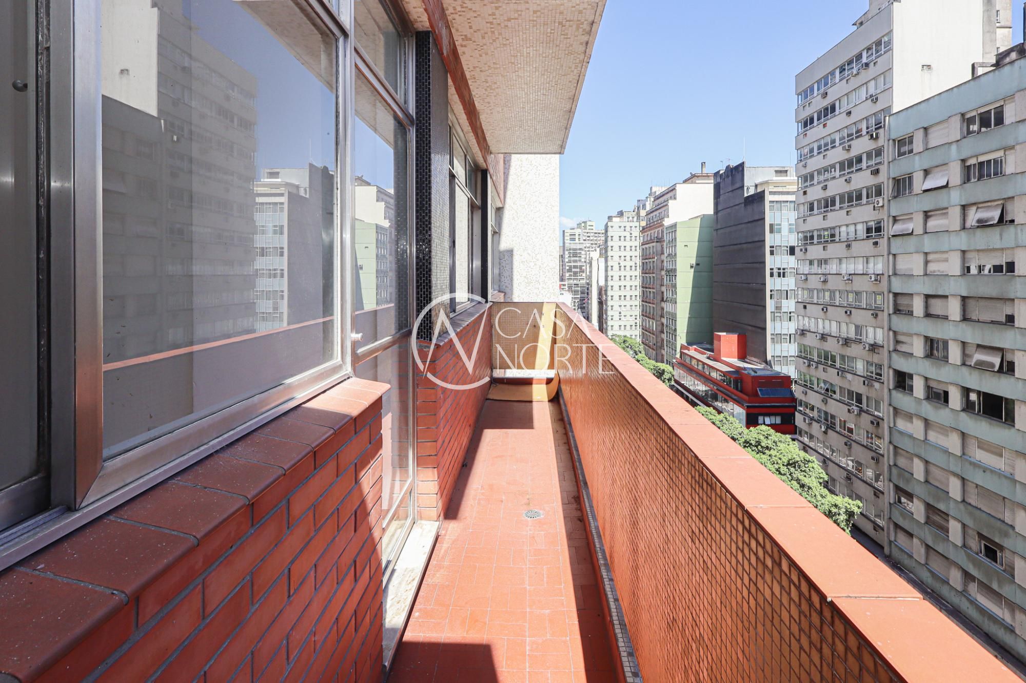 Apartamento à venda com 2 quartos, 99m², Avenida Senador Salgado Filho no bairro Centro Histórico em Porto Alegre