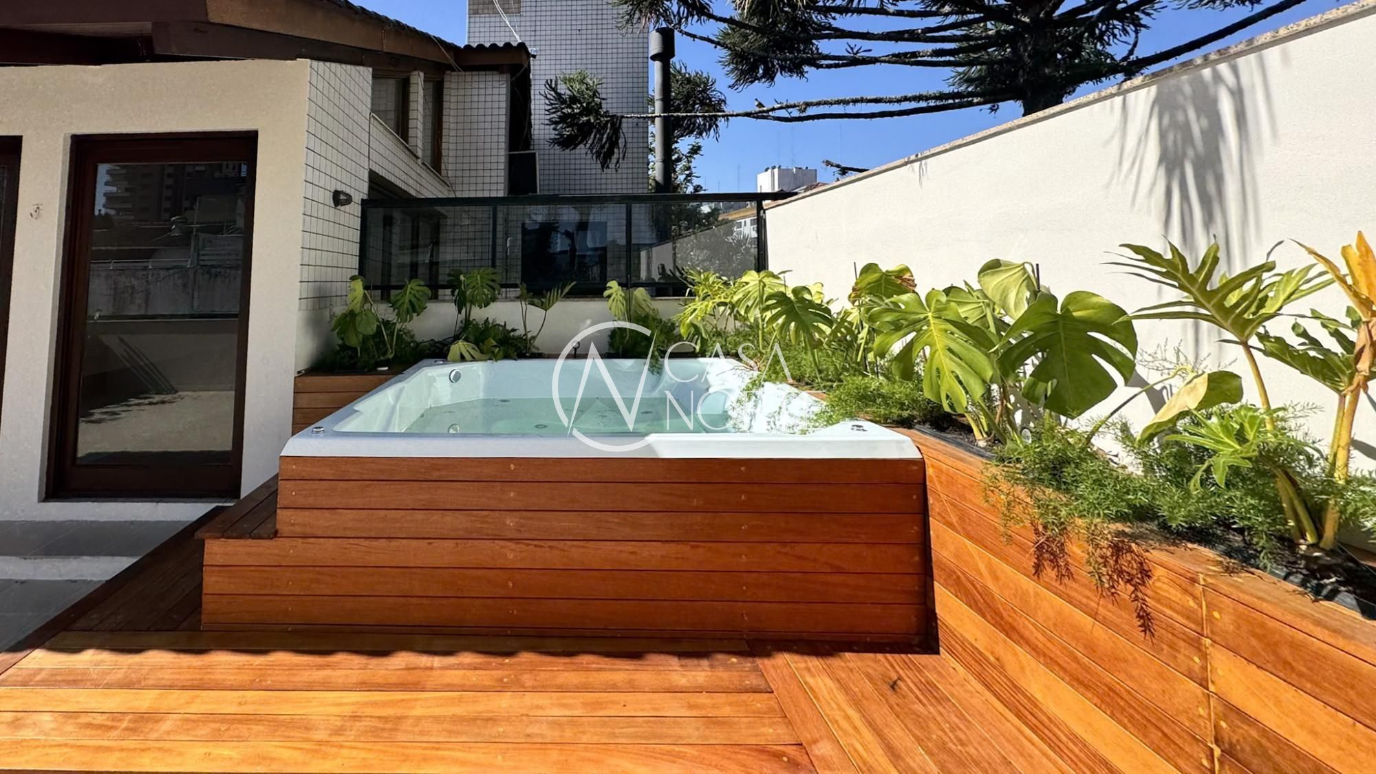 Apartamento à venda com 3 quartos, 198m², 1 suíte, 2 vagas, Rua Anita Garibaldi no bairro Mont Serrat em Porto Alegre