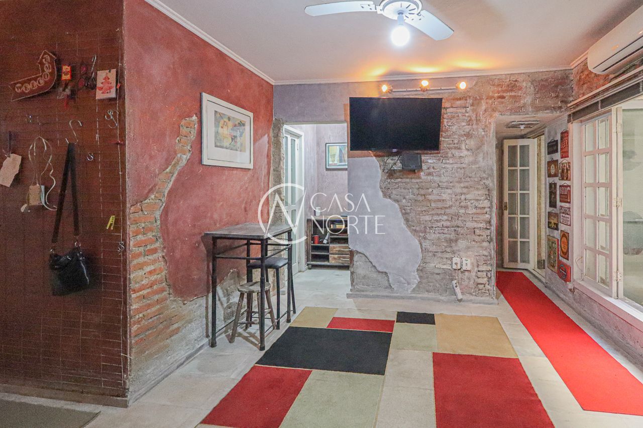 Apartamento Garden à venda com 1 quarto, 58m², 1 suíte, Rua Laurindo no bairro Santana em Porto Alegre