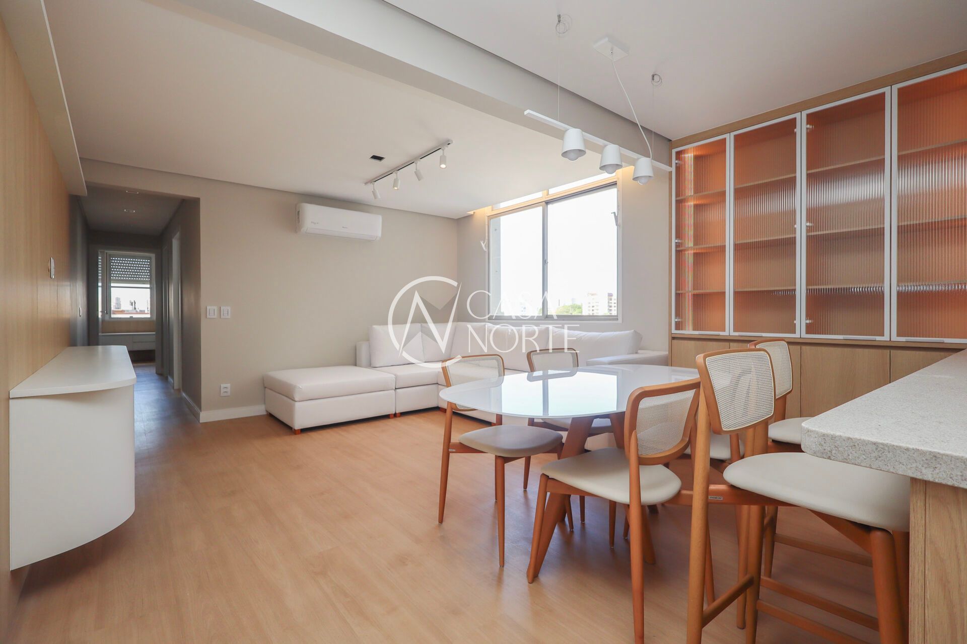 Apartamento à venda com 2 quartos, 74m², 1 suíte, 1 vaga, Rua Anita Garibaldi no bairro Boa Vista em Porto Alegre