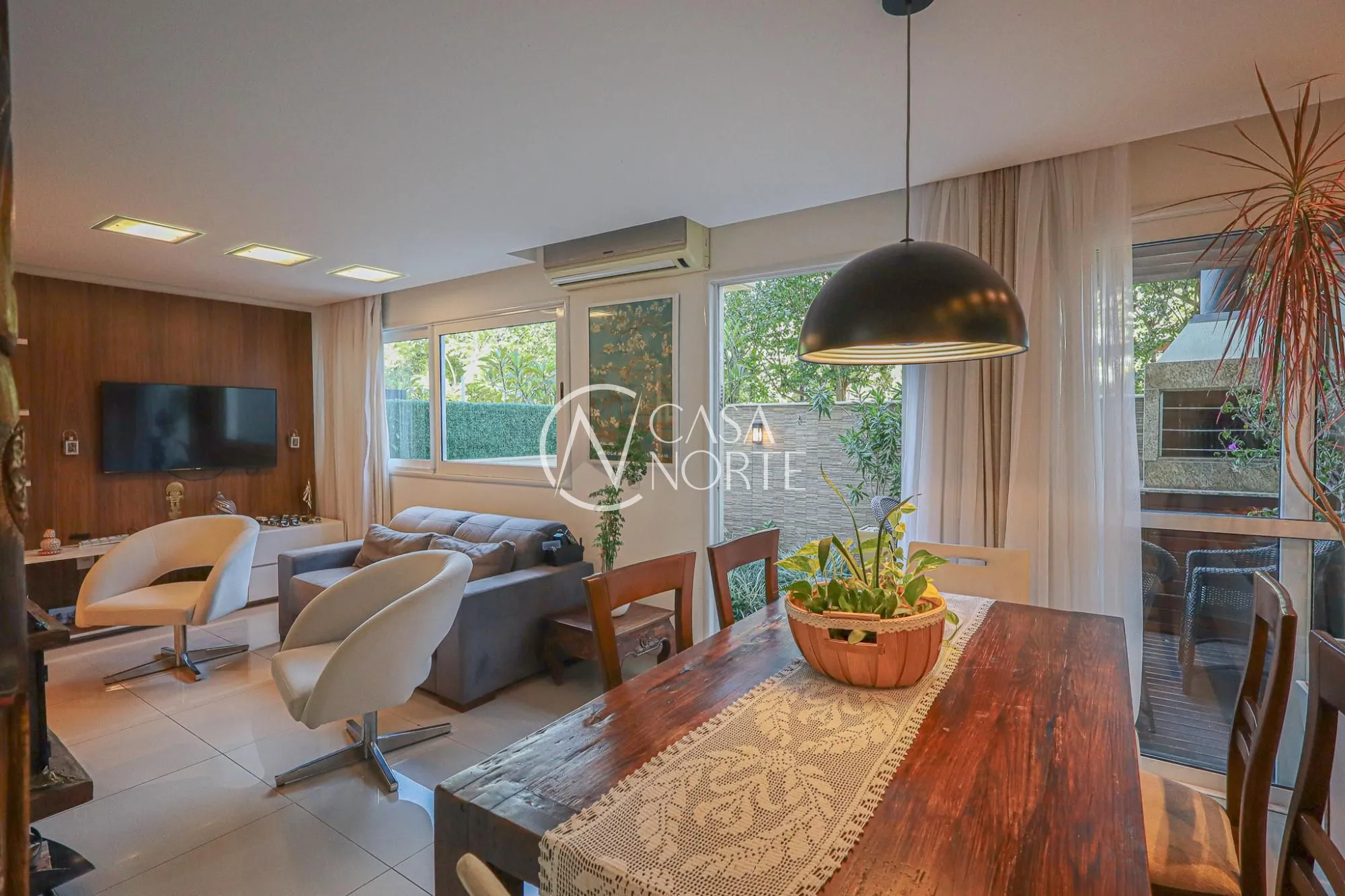 Casa de Condomínio à venda com 3 quartos, 180m², 1 suíte, 2 vagas, Avenida Engenheiro Ludolfo Boehl no bairro Teresópolis em Porto Alegre