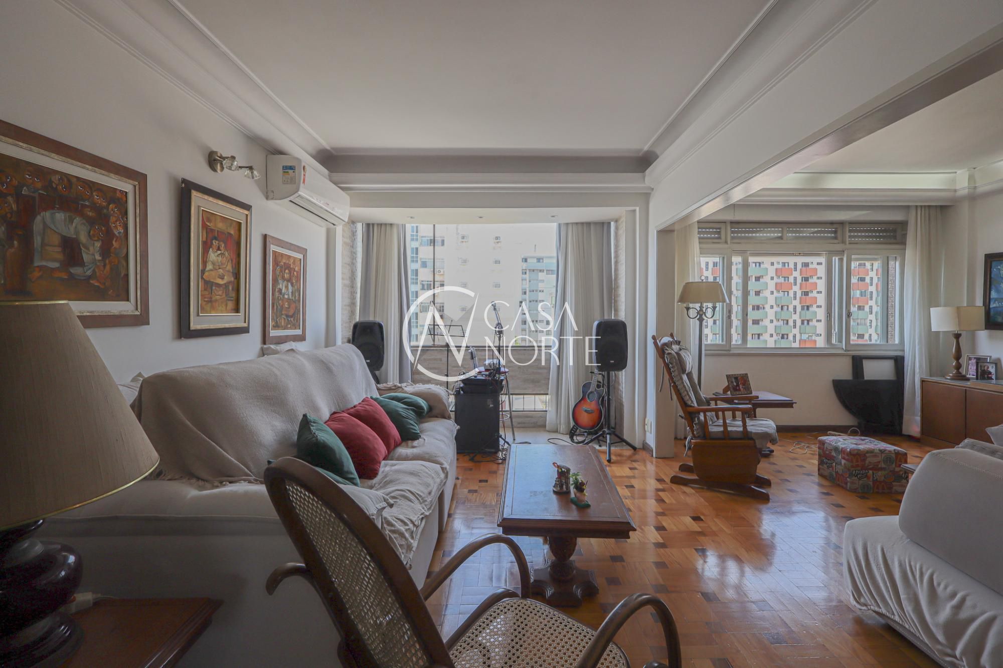 Apartamento à venda com 3 quartos, 160m², 1 suíte, 1 vaga, Rua Santo Antônio no bairro Rio Branco em Porto Alegre