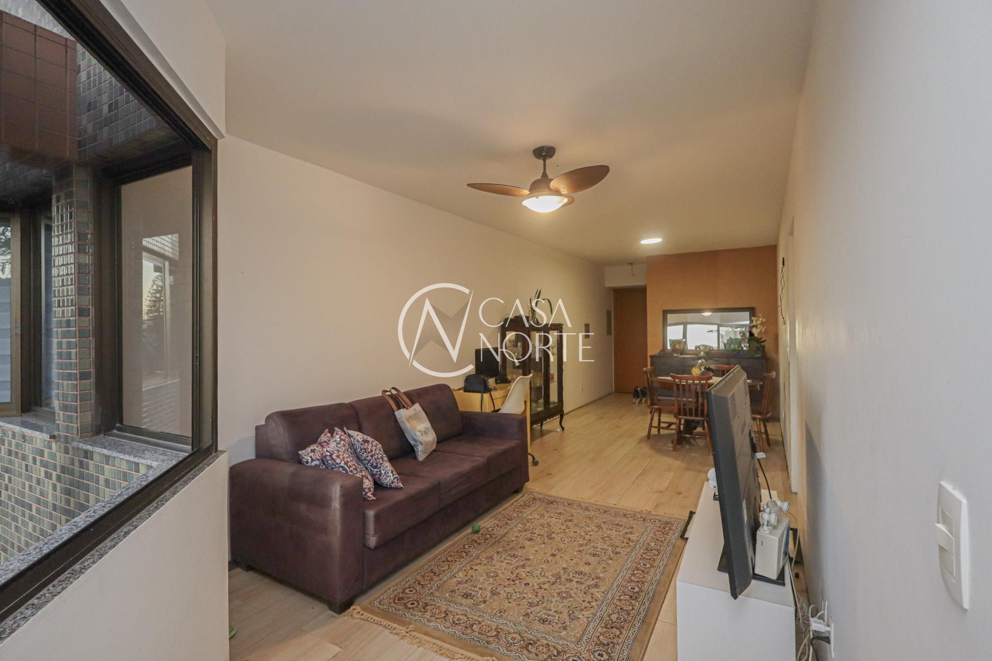 Apartamento à venda com 3 quartos, 89m², 1 suíte, 2 vagas, Rua Umbú no bairro Passo da Areia em Porto Alegre