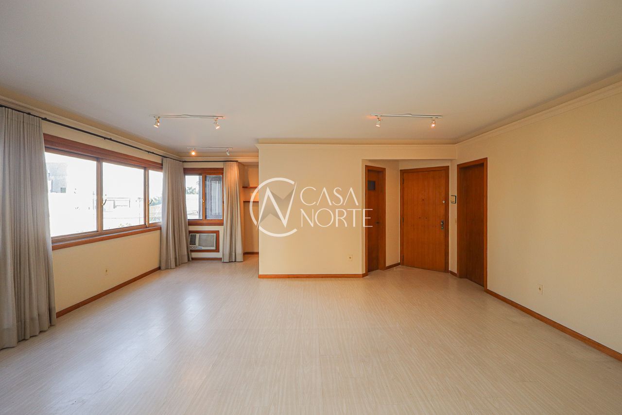 Apartamento à venda com 3 quartos, 136m², 1 suíte, 2 vagas, Avenida Mariland no bairro Auxiliadora em Porto Alegre
