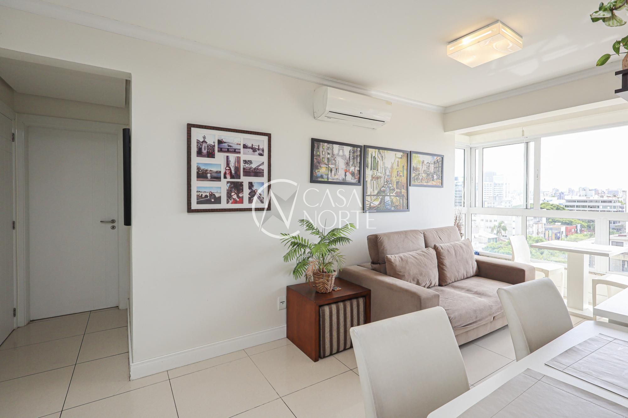 Apartamento à venda com 2 quartos, 65m², 1 suíte, 1 vaga, Rua São Luís no bairro Santana em Porto Alegre