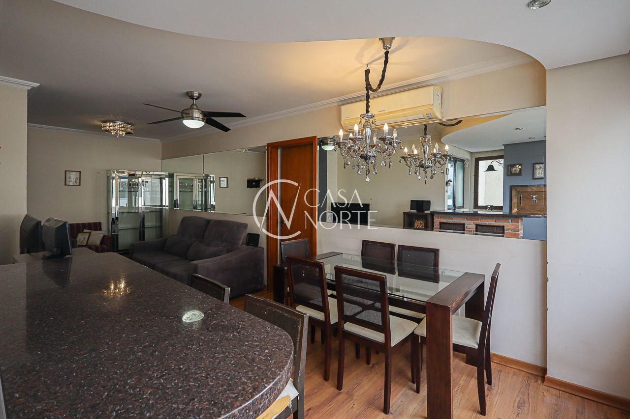 Apartamento à venda com 3 quartos, 81m², 1 suíte, 2 vagas, Rua Professor Freitas Cabral no bairro Jardim Botânico em Porto Alegre