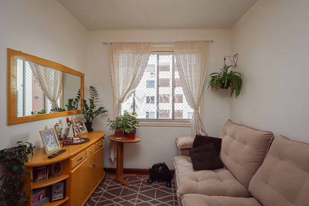 Apartamento à venda com 2 quartos, 54m², Rua Oswaldo Pereira de Freitas no bairro Partenon em Porto Alegre