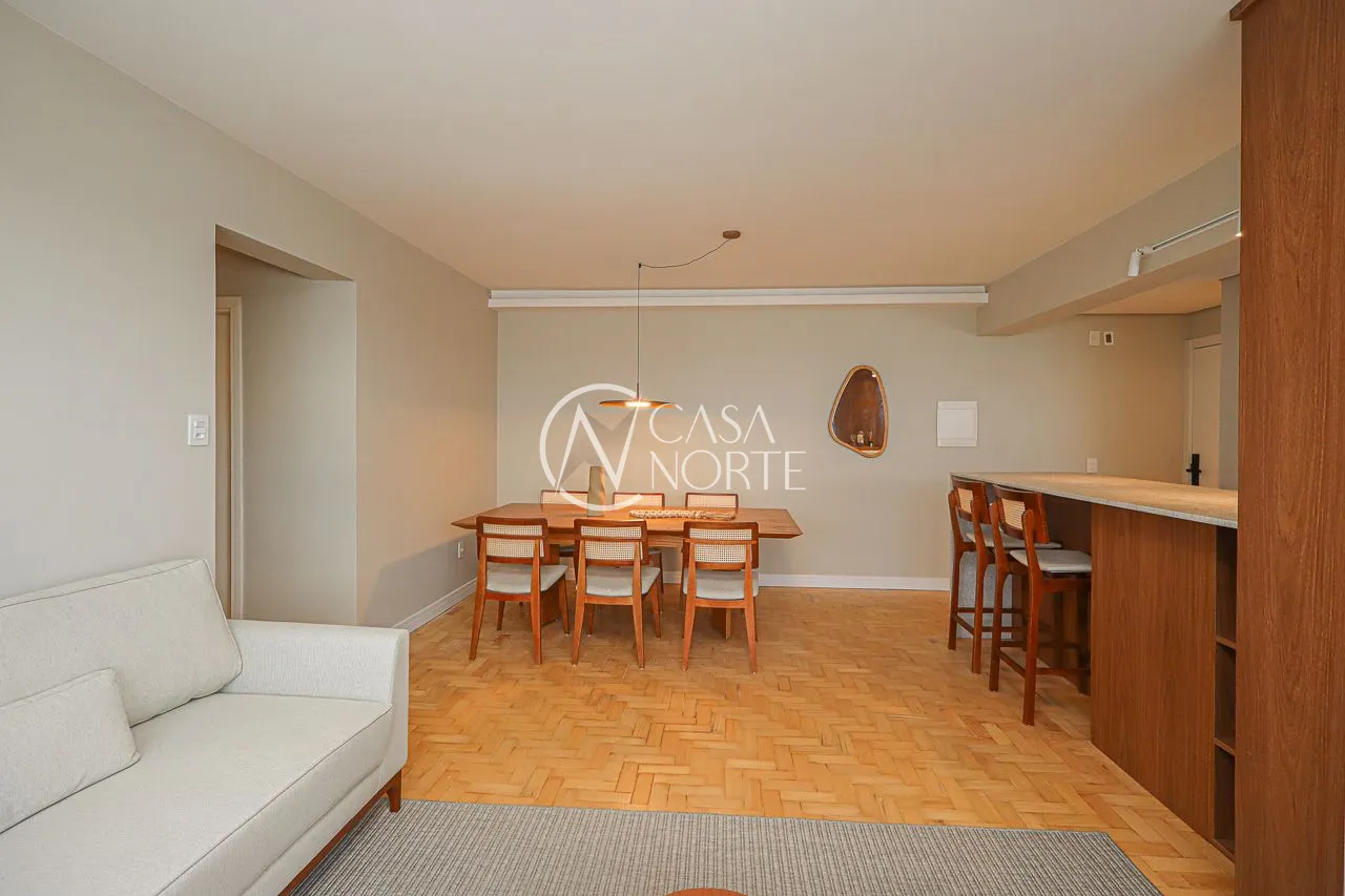 Apartamento à venda com 3 quartos, 108m², 1 suíte, 1 vaga, Avenida Carlos Gomes no bairro Três Figueiras em Porto Alegre
