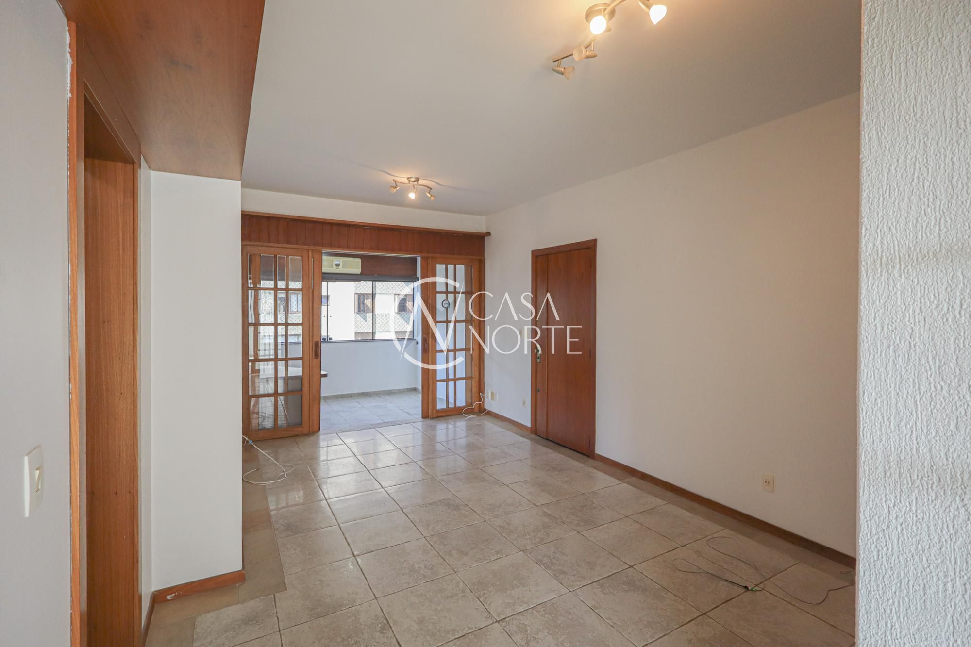 Apartamento à venda com 2 quartos, 85m², 1 suíte, 1 vaga, Rua Tito Lívio Zambecari no bairro Mont Serrat em Porto Alegre