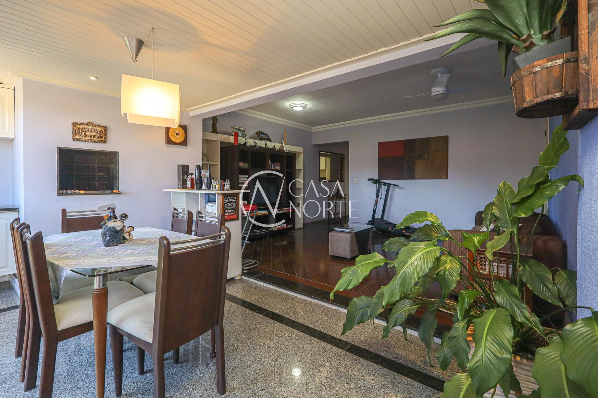 Apartamento à venda com 3 quartos, 117m², 1 suíte, 3 vagas, Rua Irmão Augusto no bairro Jardim Lindóia em Porto Alegre