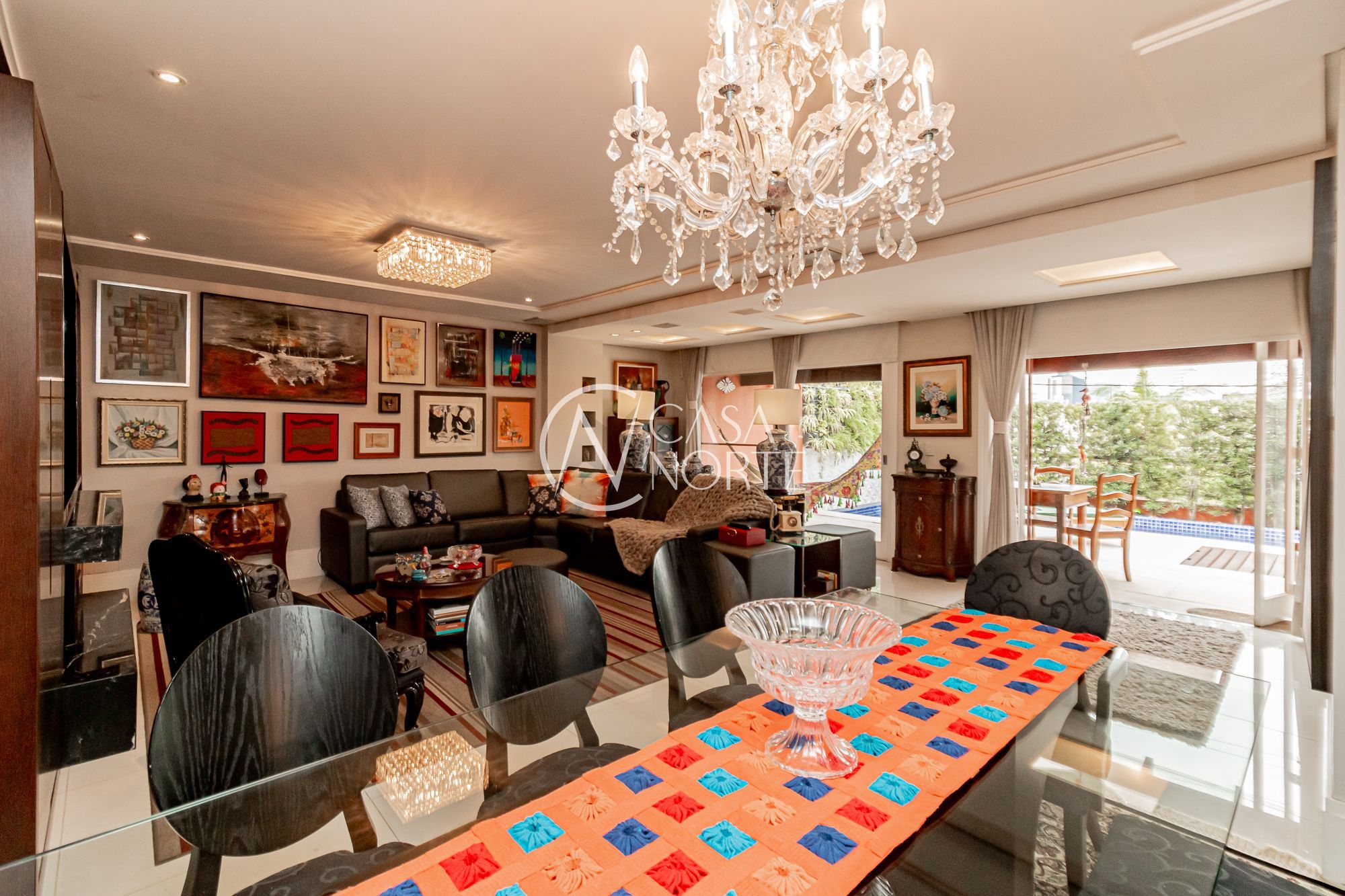 Casa de Condomínio à venda com 3 quartos, 329m², 3 suítes, 2 vagas, Rua Ênio Andrade no bairro Três Figueiras em Porto Alegre