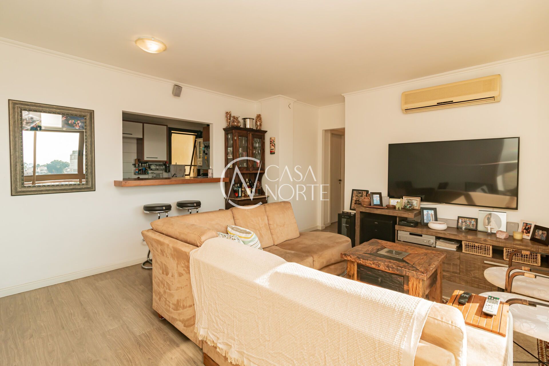 Apartamento à venda com 3 quartos, 87m², 1 suíte, 2 vagas, Avenida Grécia no bairro Passo da Areia em Porto Alegre