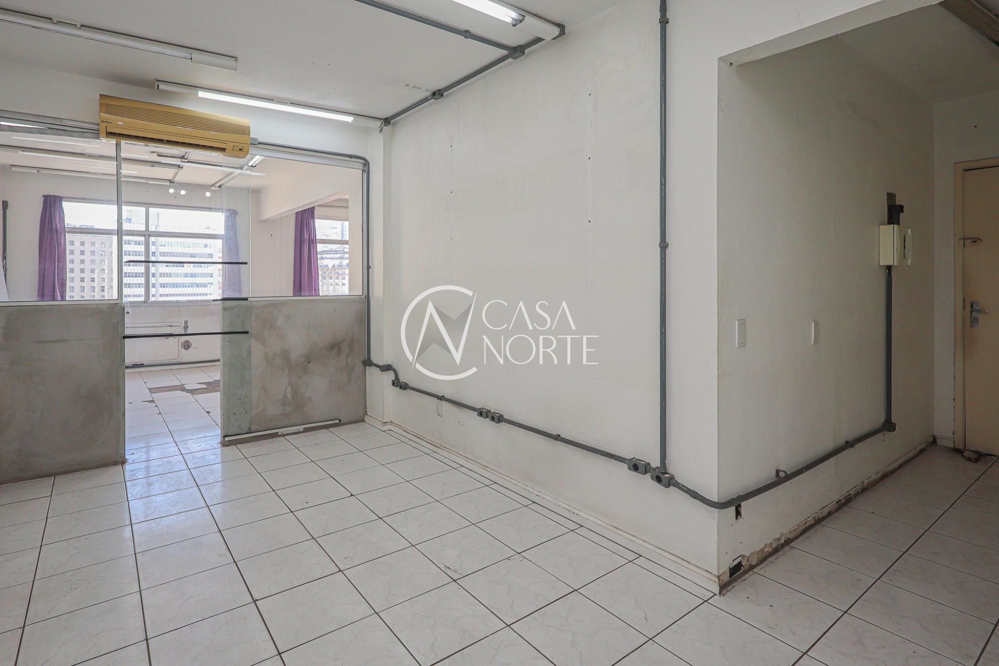 Sala Comercial à venda com 2 quartos, 46m², Avenida Otávio Rocha no bairro Centro Histórico em Porto Alegre
