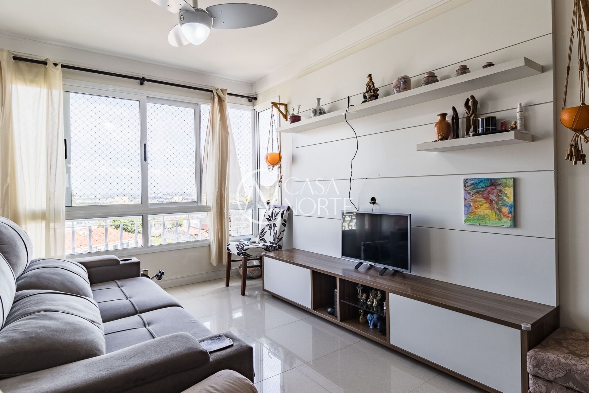 Apartamento à venda com 2 quartos, 72m², 1 suíte, 2 vagas, Avenida Bernardi no bairro Cristo Redentor em Porto Alegre