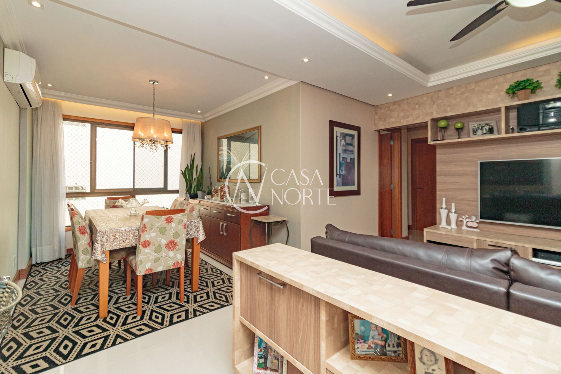 Apartamento à venda com 3 quartos, 85m², 1 suíte, 2 vagas, Rua Ariovaldo Pinheiro no bairro Passo da Areia em Porto Alegre