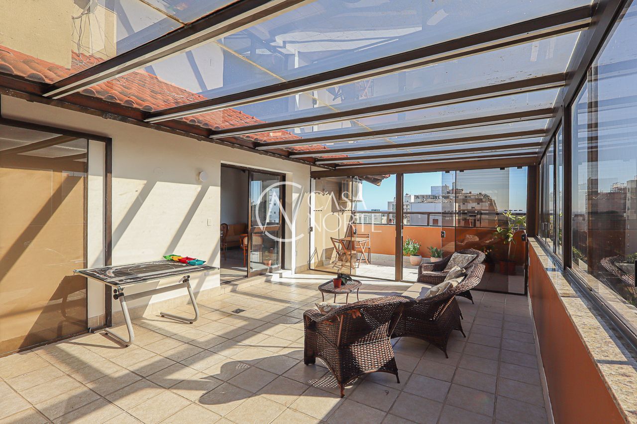 Cobertura à venda com 3 quartos, 196m², 1 suíte, 3 vagas, Rua Carlos Von Koseritz no bairro Higienópolis em Porto Alegre