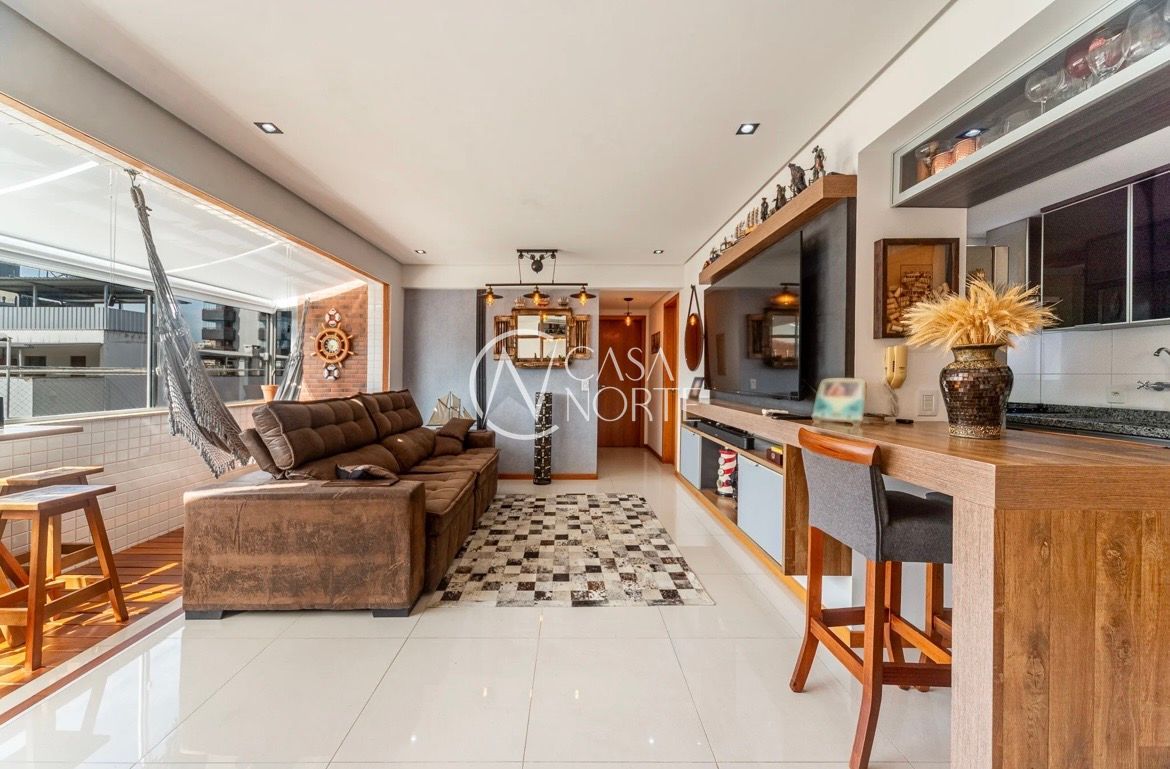 Apartamento à venda com 2 quartos, 70m², 1 suíte, 2 vagas, Rua Domingos Crescêncio no bairro Santana em Porto Alegre