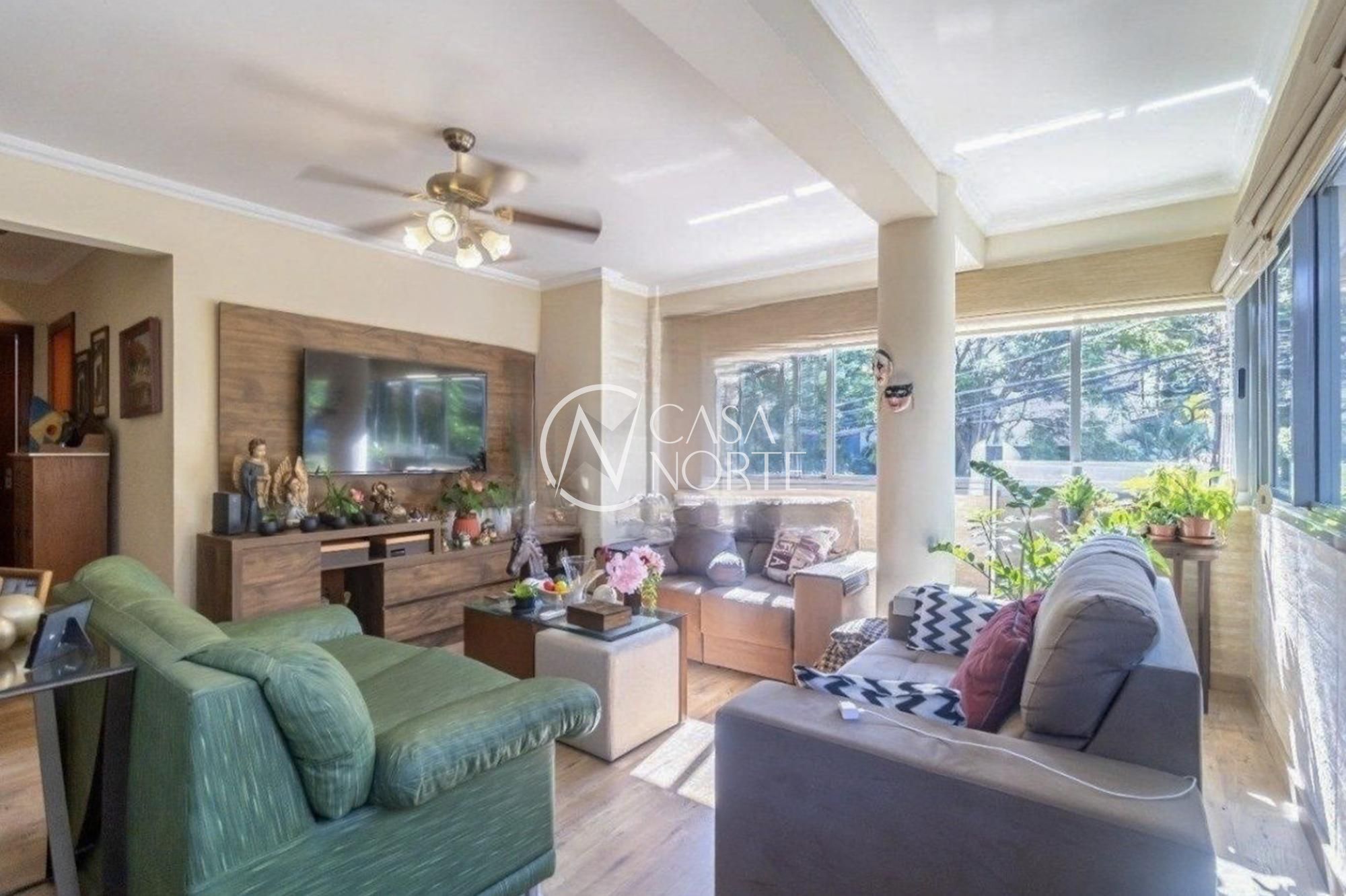 Apartamento à venda com 2 quartos, 74m², 1 suíte, 1 vaga, Rua Barão do Amazonas no bairro Petrópolis em Porto Alegre