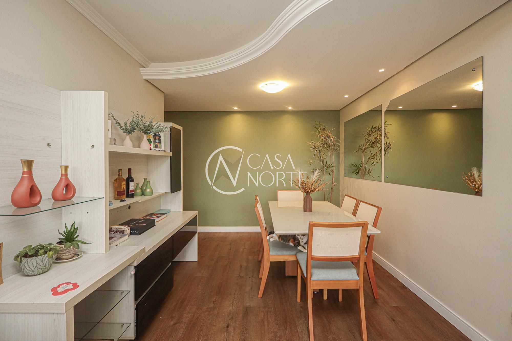 Apartamento à venda com 3 quartos, 88m², 1 suíte, 2 vagas, Avenida Dom Cláudio José Gonçalves Ponce de Leão no bairro Vila Ipiranga em Porto Alegre