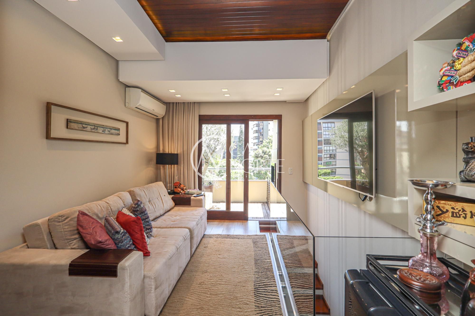 Apartamento à venda com 2 quartos, 92m², 1 suíte, 1 vaga, Rua Casemiro de Abreu, 928 no bairro Rio Branco em Porto Alegre