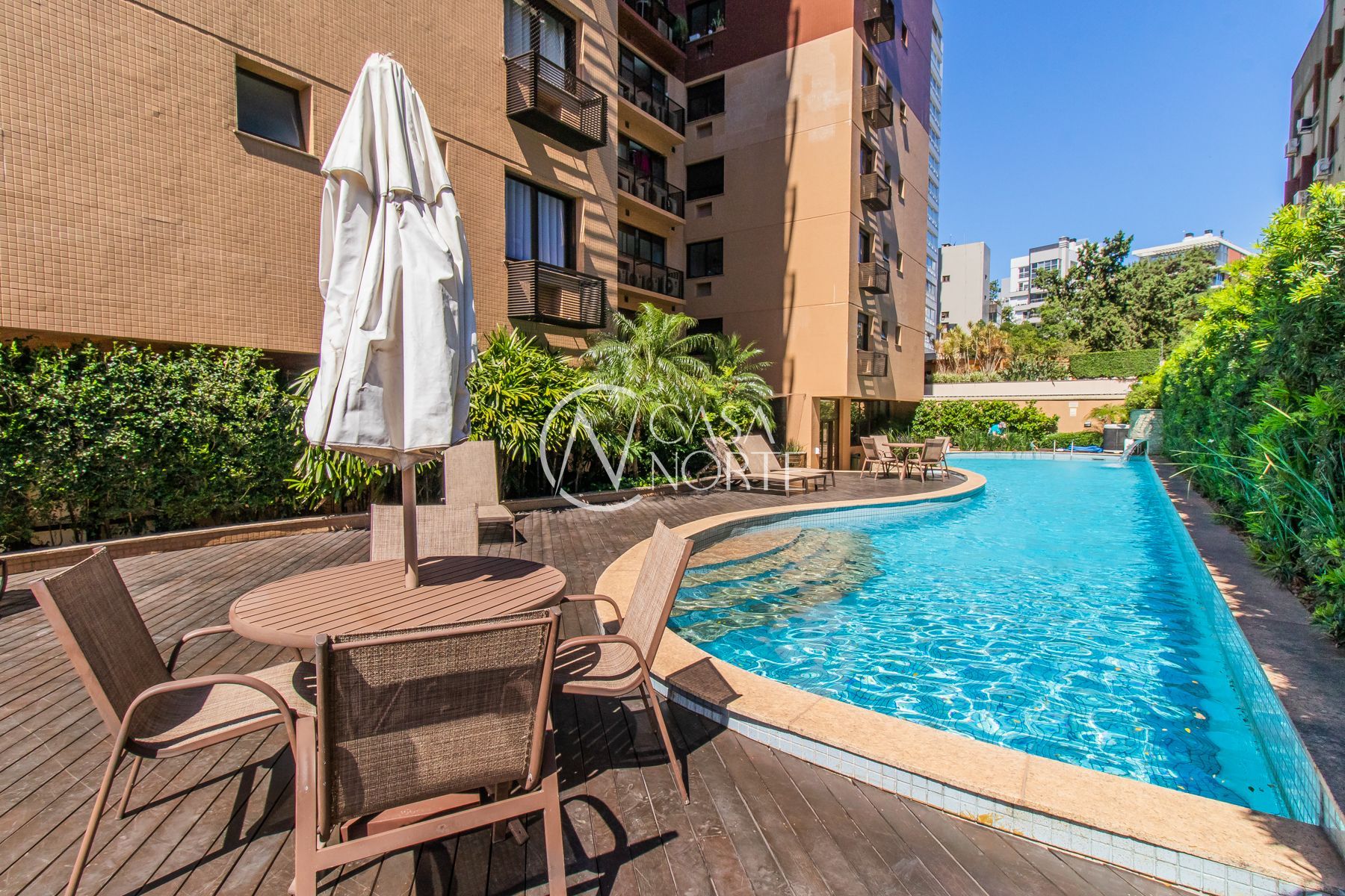 Apartamento à venda com 3 quartos, 122m², 1 suíte, 3 vagas, Rua João Caetano no bairro Petrópolis em Porto Alegre