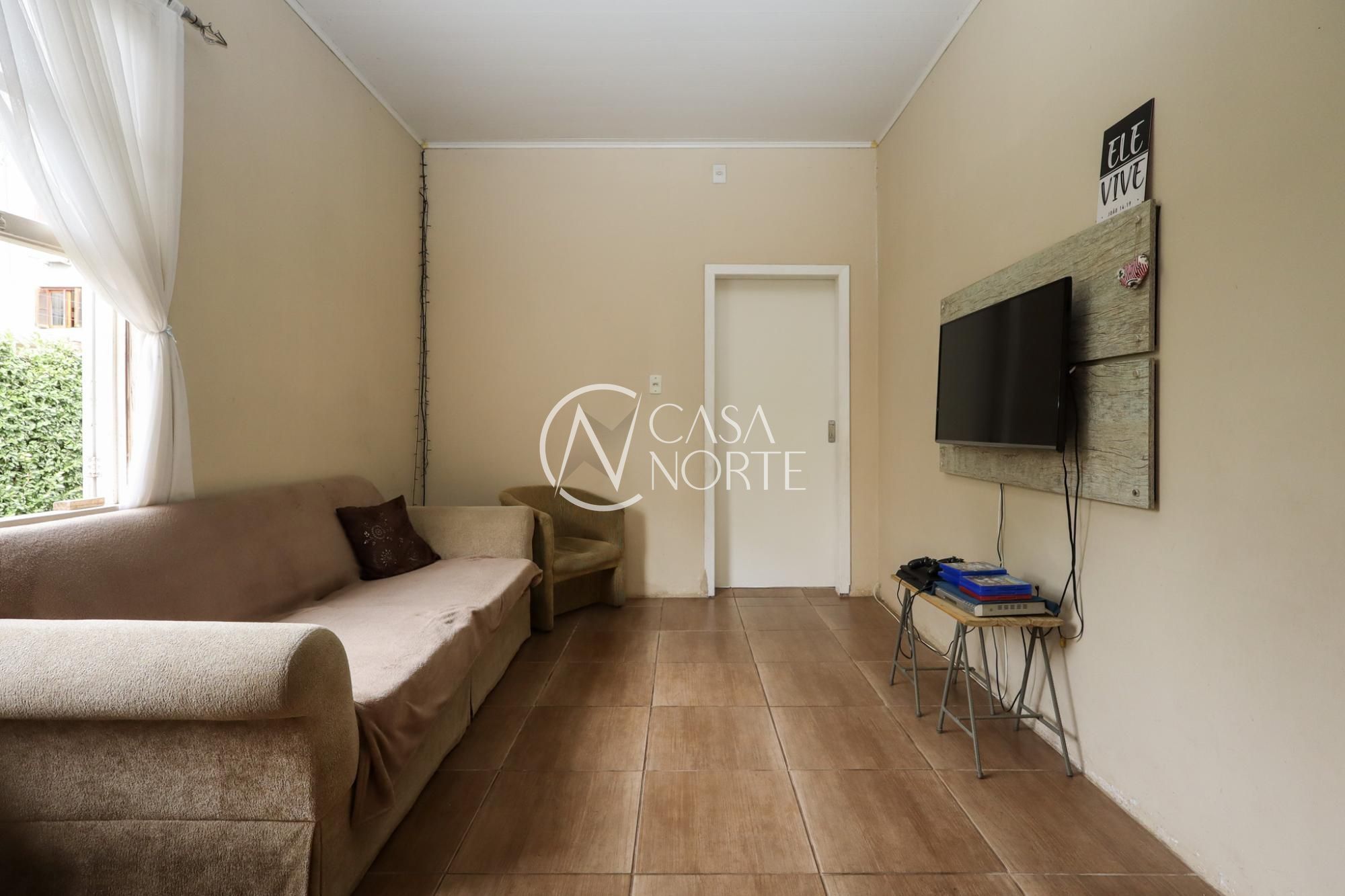 Casa à venda com 3 quartos, 188m², 1 suíte, 4 vagas, Rua Atanásio Belmonte no bairro Boa Vista em Porto Alegre