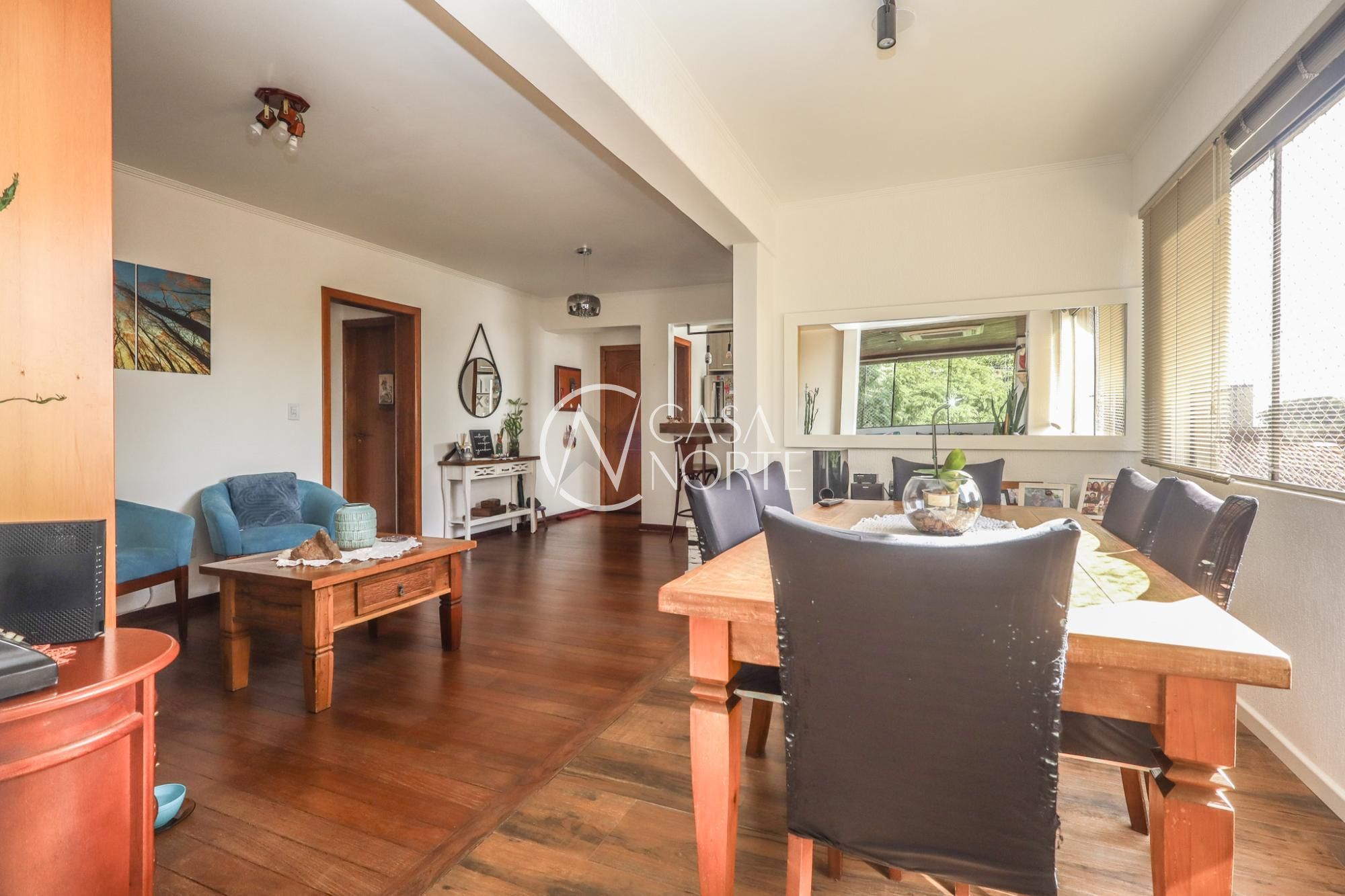 Apartamento à venda com 3 quartos, 123m², 1 suíte, 2 vagas, Rua Fernando Abbott no bairro Cristo Redentor em Porto Alegre